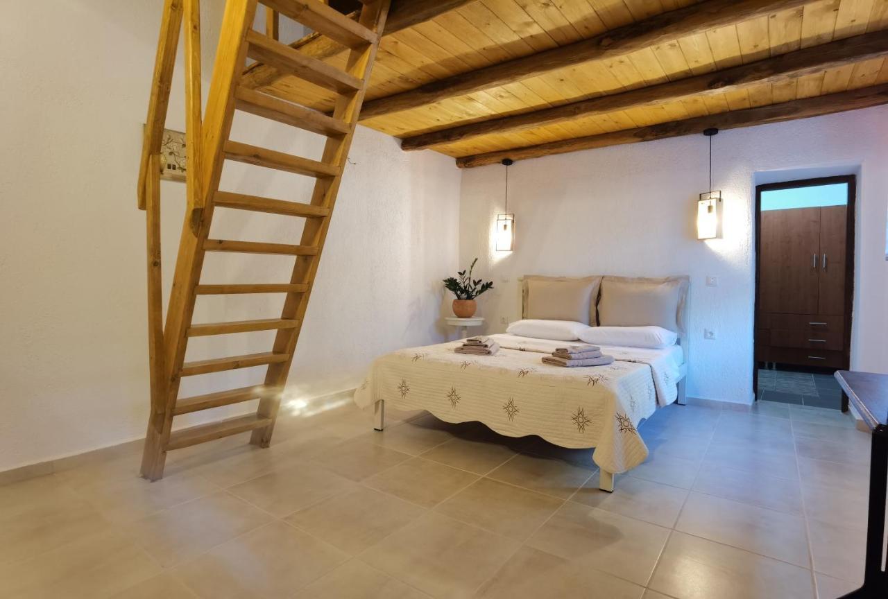 Elaion Thea-Nies Vila Sourpi Exterior foto